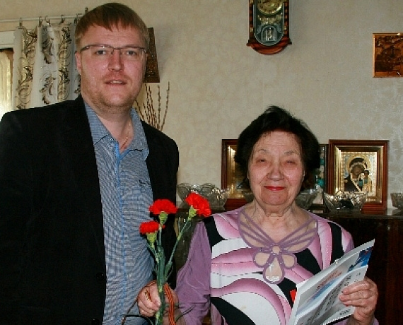Члены оренбургской "РОДИНЫ" лично поздравили ветеранов с Днём Победы