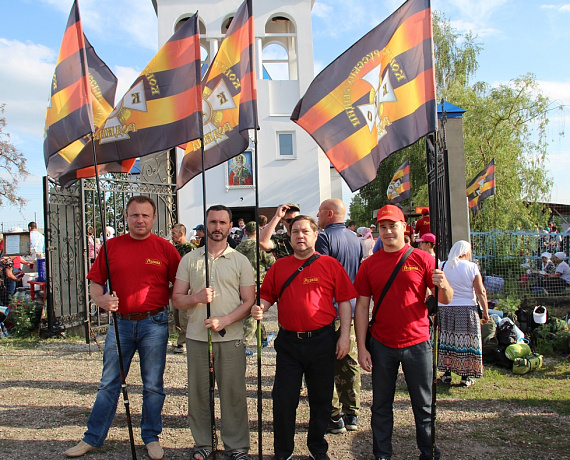 Самарские социал-патриоты приняли участие в крестном ходе