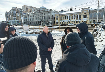 Максим Косенков проверил ход реставрации памятника Зое Космодемьянской