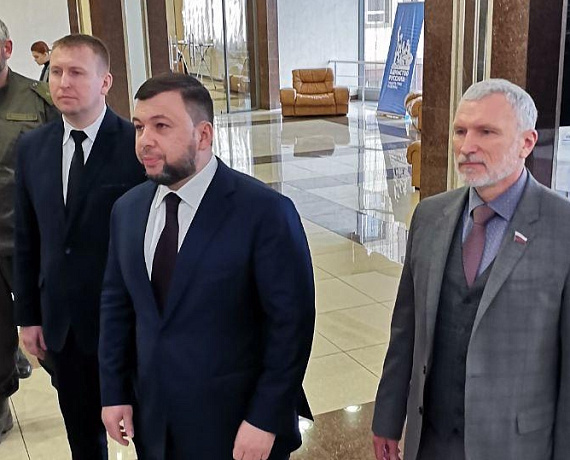 Журавлев выступил в Донецке на Форуме "Единство русских: защита прав и свобод"