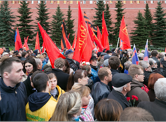 "РОДИНА" в Александровском саду почтила память погибших в Одессе, 5 мая 2014 г. (галерея 1)