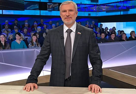 Журавлев: Байден не объявляет об участии в выборах президента США из страха возмездия