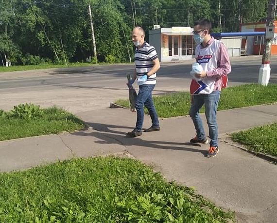 Владимир Лактюшин с соратниками организовали Неделю пикетов Здоровья