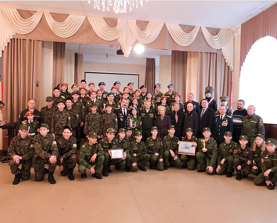 Казанская "РОДИНА" провела военно-патриотический фестиваль, посвященный памяти генерала Ачалова