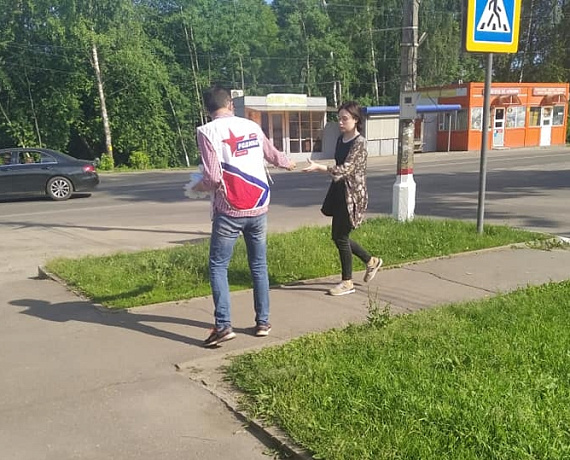 Владимир Лактюшин с соратниками организовали Неделю пикетов Здоровья