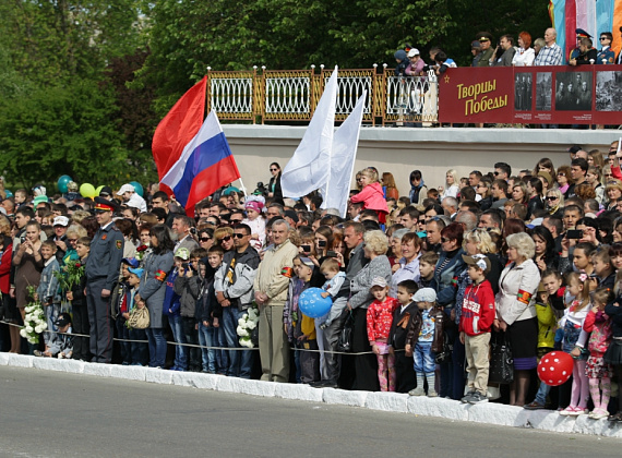 Визит российской делегации во главе с Рогозиным в ПМР, 9 мая 2014 г.