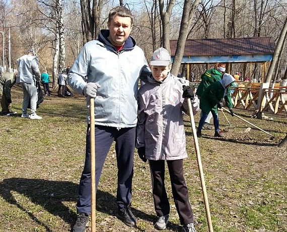 Самарская "РОДИНА" приняла участие в экологическом субботнике в парке "Дружба"