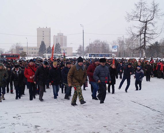 Казанские партийцы провели серию уроков мужества для молодых россиян