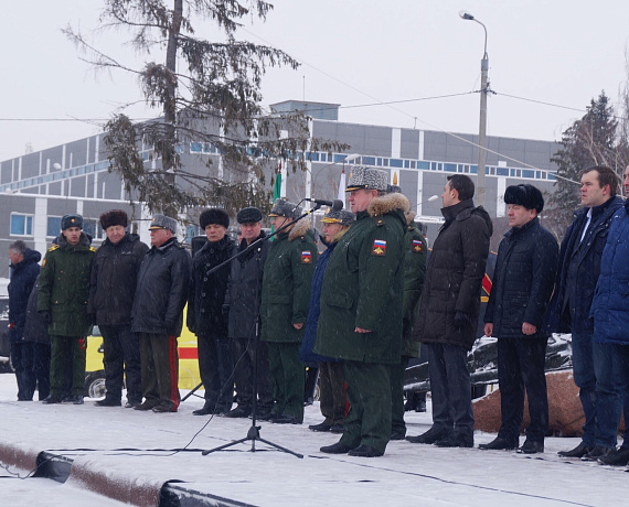 Казанские партийцы провели серию уроков мужества для молодых россиян