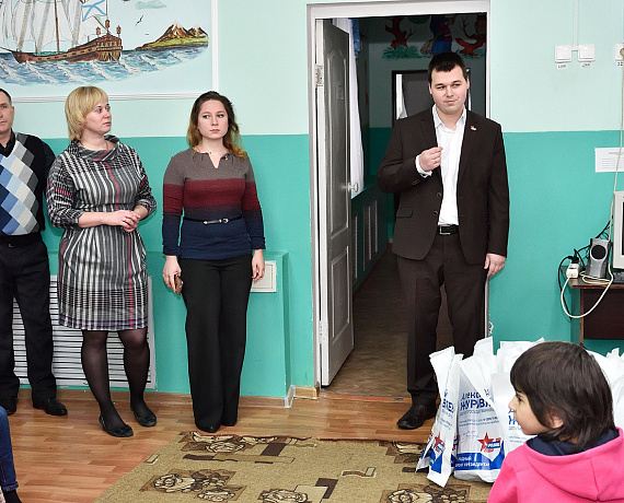 Воронежские соратники "РОДИНЫ" навестили воспитанников детдома