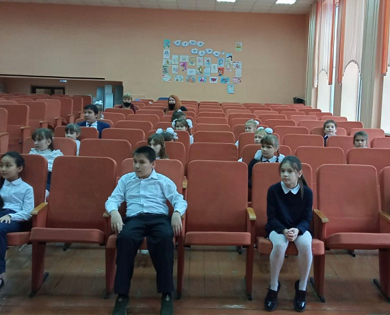 Подведены итоги конкурса рисунка ко Дню матери, который организовал депутат Госдумы Алексей Журавлев