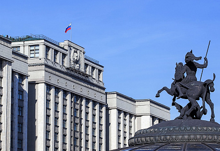 Журавлев проголосовал за законы о маткапитале и городах трудовой доблести