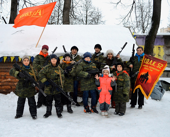Дзержинские соратники провели военно-патриотические игры