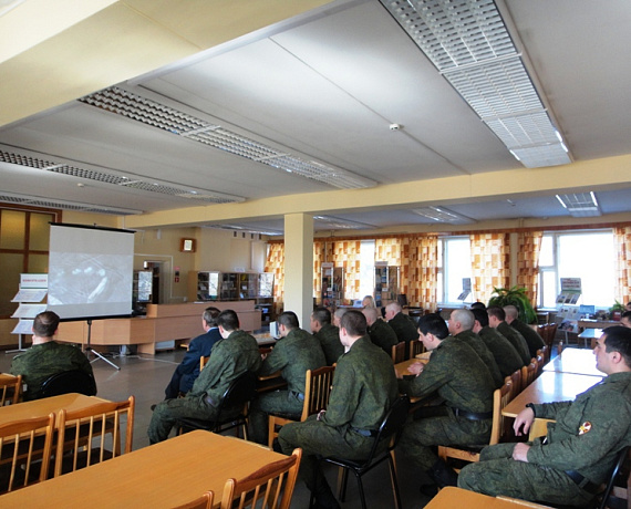 Челябинские соратники провели встречу с военнослужащими