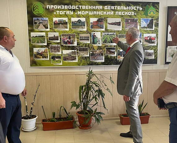 Алексей Журавлев посетил предприятия города Моршанска