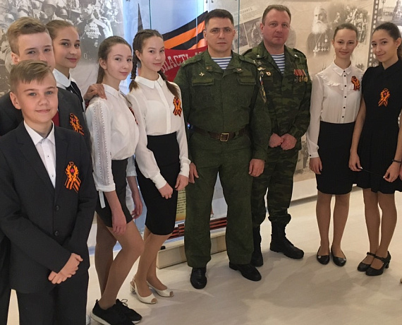 Самарская "РОДИНА" приняла участие в проведении в школах областного центра Уроков мужества