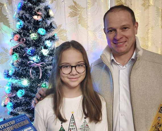 Депутат от "РОДИНЫ" Иван Крошка принял участие в акции "Елка желаний"