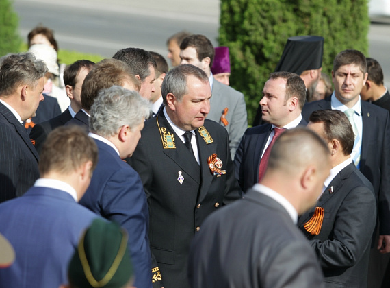 Визит российской делегации во главе с Рогозиным в ПМР, 9 мая 2014 г.