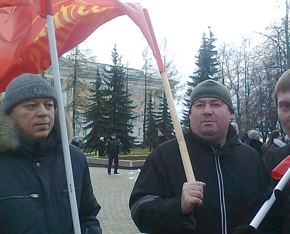 Архангельские партийцы возложили цветы к Вечному огню