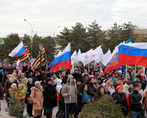 "РОДИНА" Новочеркасска: Россия и Крым - едины