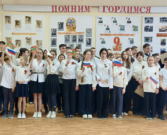 Владимир Сухарев принял участие в торжественной линейке по открытию "Парты Героя"