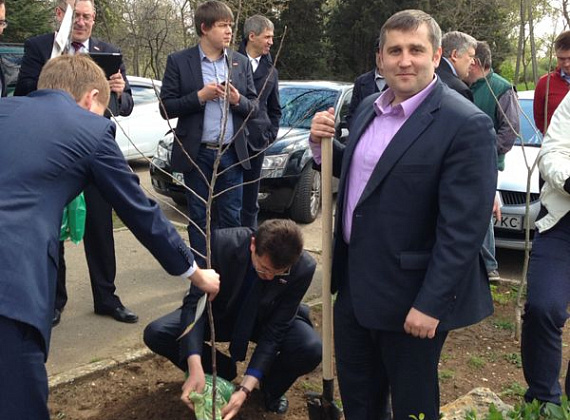 Делегация "РОДИНЫ" и инвесторов в Крыму, 12 и 13 апреля 2014 г.