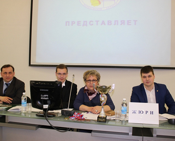 Соратники проверили юных воронежцев на знание избирательного законодательства