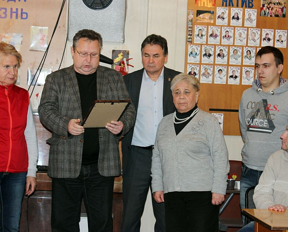 Нижегородские партийцы устроили турнир по настольным играм для инвалидов