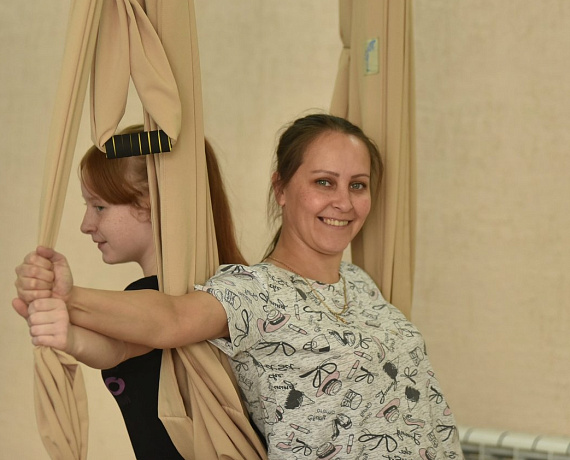 В канун Дня матери при поддержке Вячеслава Илюхина прошла серия спортивных мастер-классов для женщин
