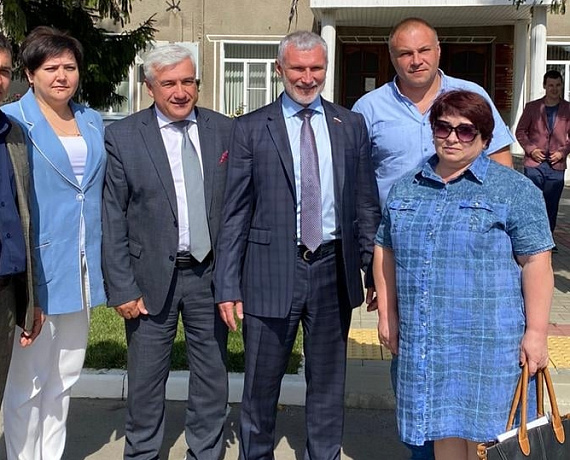 Алексей Журавлев встретился с новым главой администрации Грибановского района