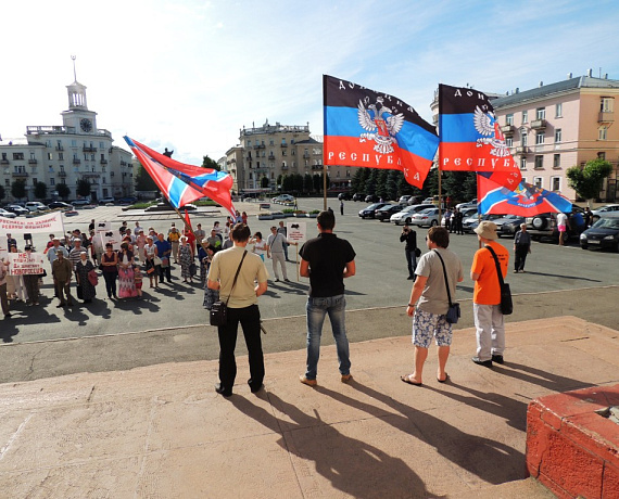 Красноярские активисты провели митинг в поддержку Новороссии
