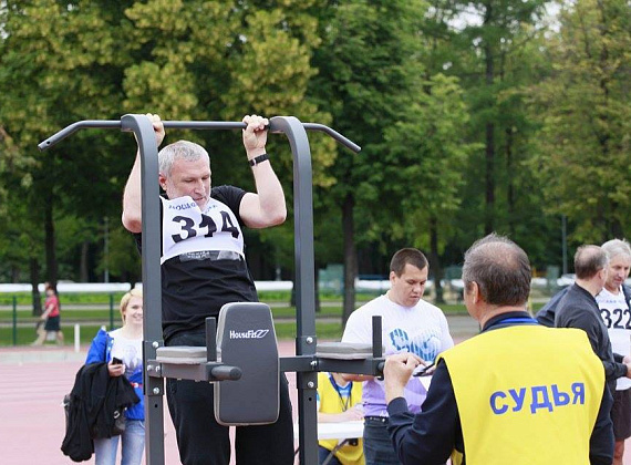 Алексей Журавлёв сдаёт нормы ГТО, 20.06.2015