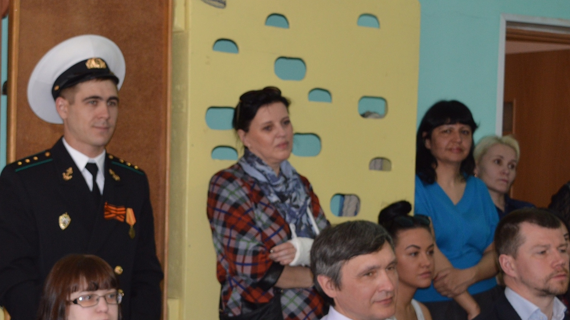 Члены партия "РОДИНА" рассказывали детям о героизме и подвигах российского народа