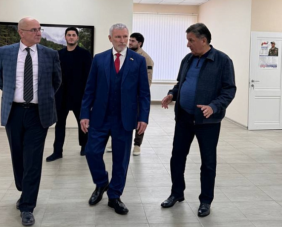Алексей Журавлев посетил филиал фонда "Защитники Отечества" в КБР