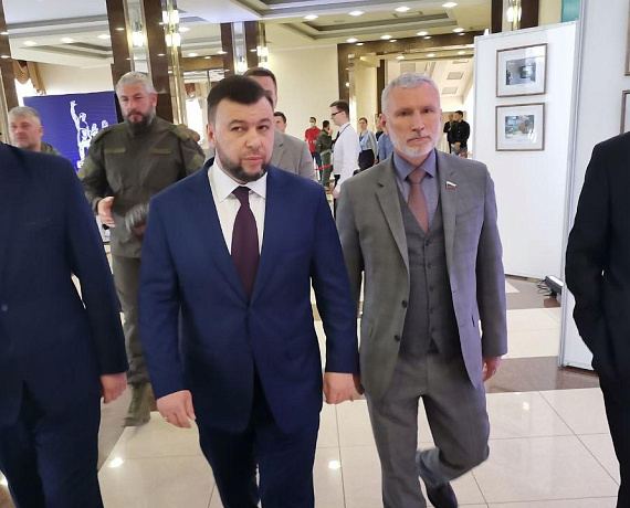 Журавлев выступил в Донецке на Форуме "Единство русских: защита прав и свобод"