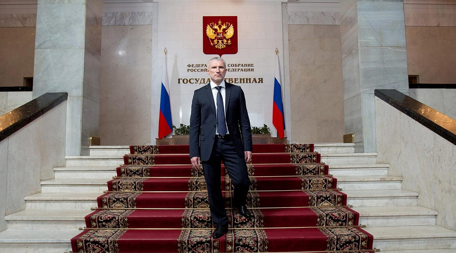 Журавлев внесет в Госдуму законопроект о маркировке фирм, сбежавших из России