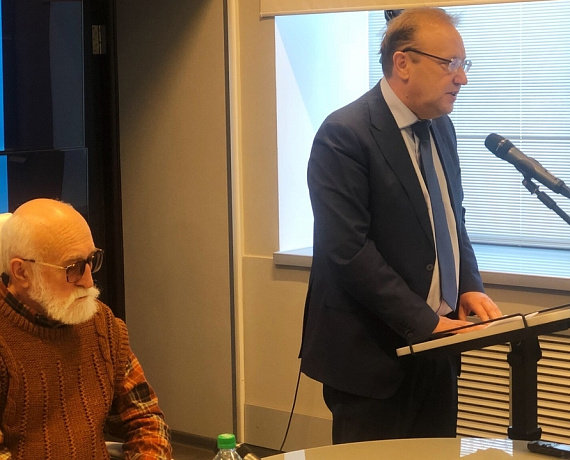 Прошел второй "Форум воронежской интеллигенции" на тему "СМИ, власть и общество"
