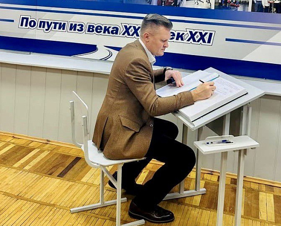 Владимир Сухарев принял участие в акции "Календарь Победы"