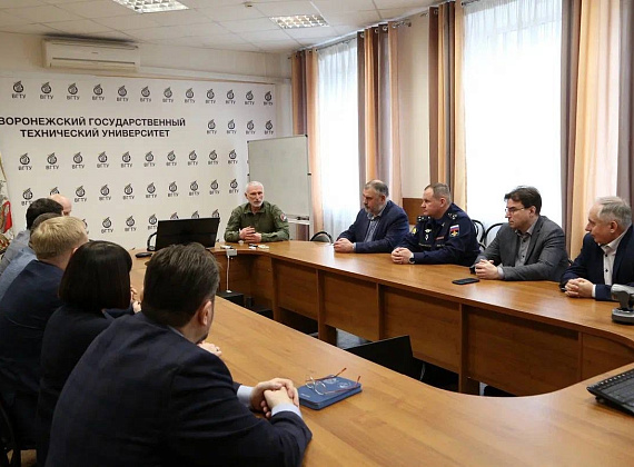 Алексей Журавлев посетил Воронежский государственный технический университет