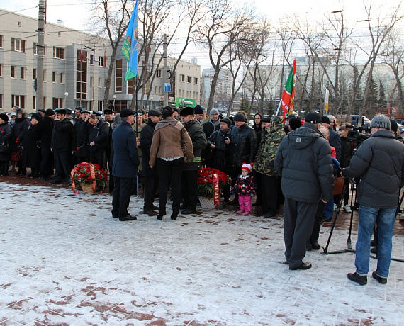 Самарские партийцы почтили память воинов, погибших в борьбе с террористами