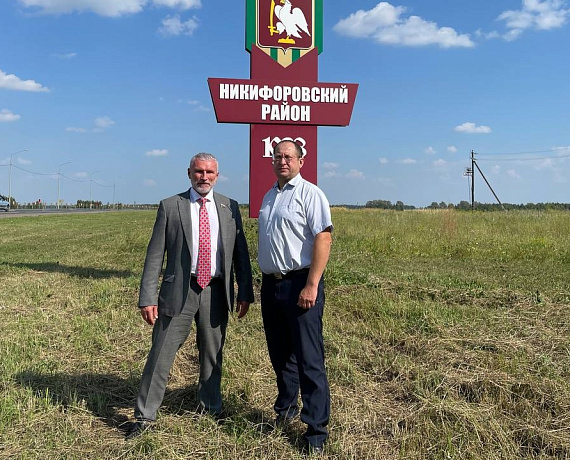 Журавлев побывал на предприятии-рекордсмене Никифоровского района
