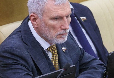Журавлев – РИА Новости: Санитарный кордон от НАТО должен стоять в районе Берлина