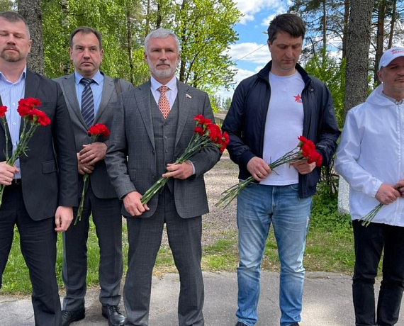 Журавлев встретился с индивидуальными предпринимателями в Каменногорске