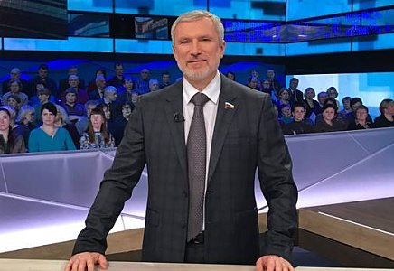 Журавлев: Американские фейковые новости толкают Трампа на сторону русской правды
