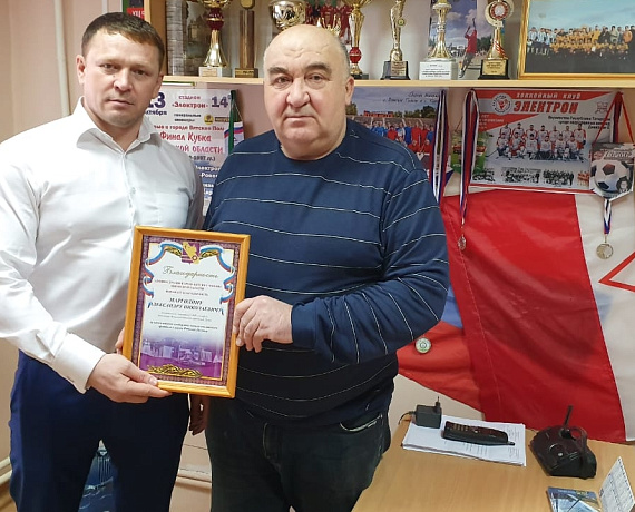 Депутат от партии "РОДИНА" оказывает поддержку своим кировским землякам