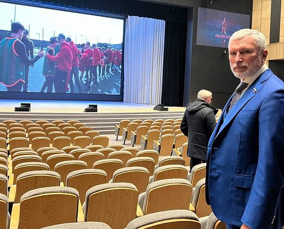 Алексей Журавлев посетил музейно-храмовый комплекс Вооруженных сил России