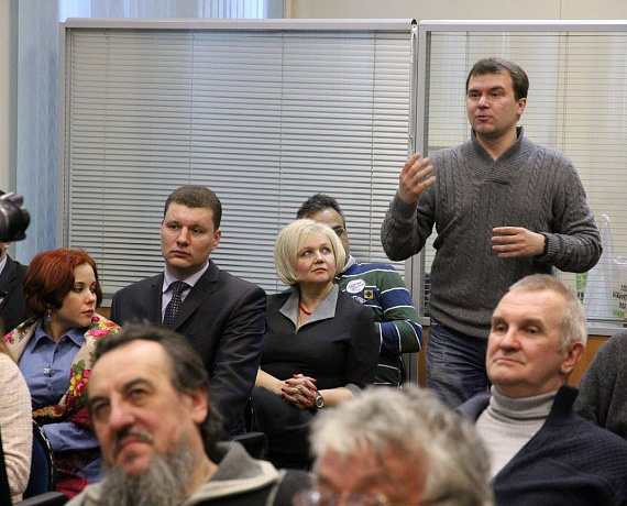 На заседании клуба "Русский кругозор" говорили о цифровой диктатуре будущего