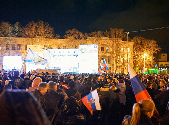 Митинг в Севастополе после референдума, выступление Алексея Журавлёва и Антона Тицкого, 16 марта 2014 г.