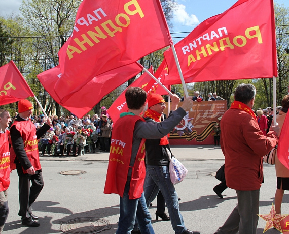 "РОДИНА" поздравила жителей Гатчины с Днём Победы