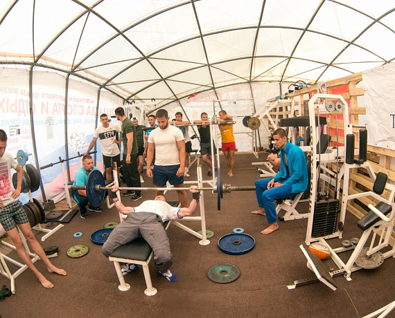 Красноярские соратники открыли спортивную площадку в Железногорске